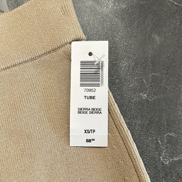 NWT Aritzia Babaton Tube Midi Skirt XS - Picture 2 of 7